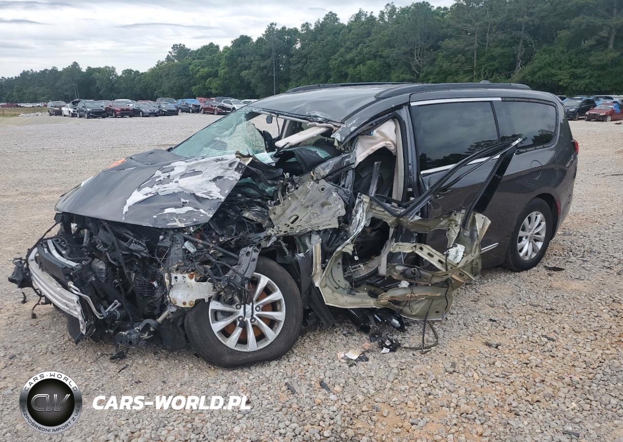 2017 Chrysler Pacifica Touring L