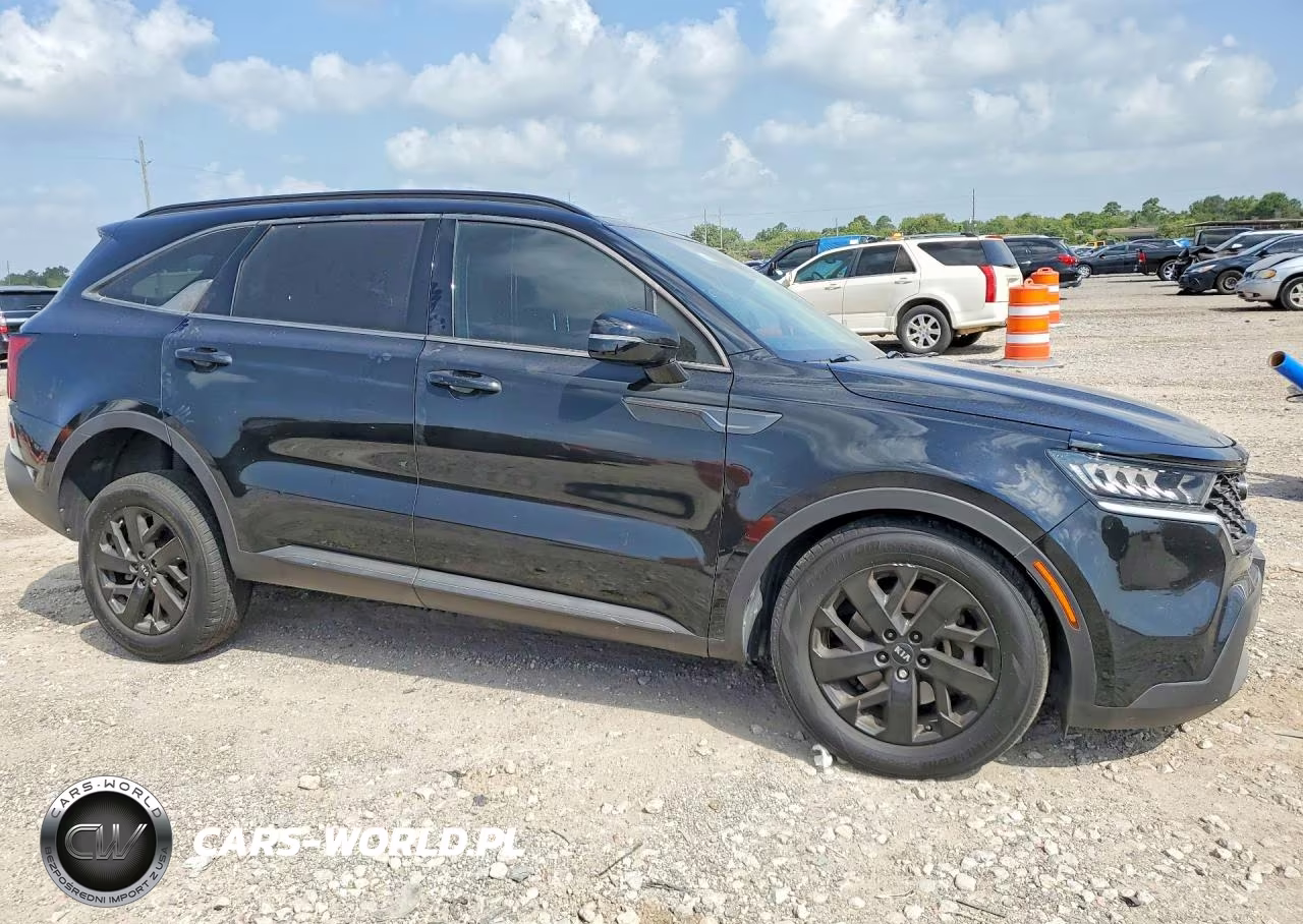 2021 Kia Sorento S VIN:5XYRLDLC5MG069245 - 4