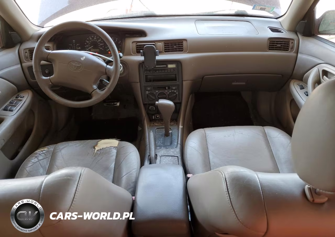 1997 Toyota Camry Ce VIN:4T1BG22K6VU048273 - 8