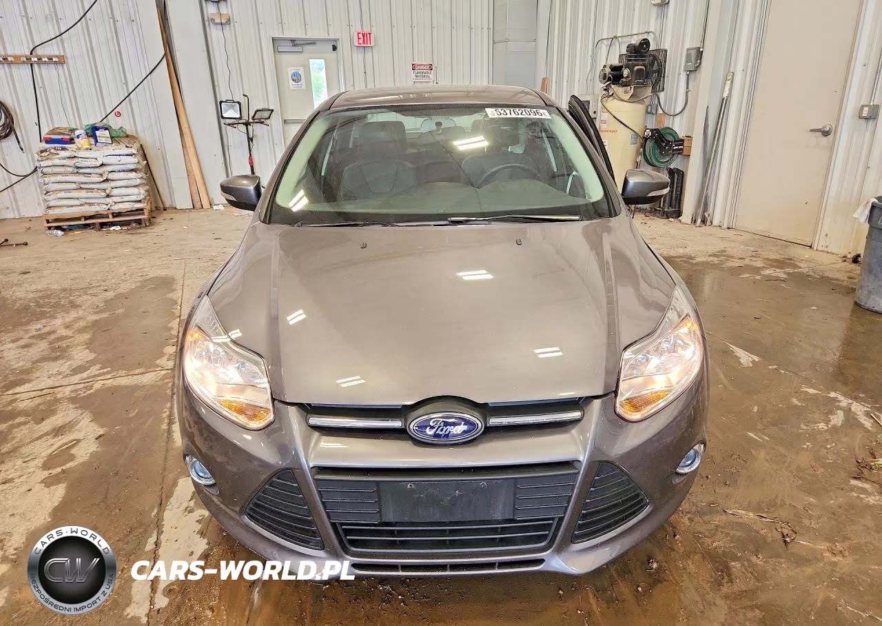 2014 Ford Focus Se VIN:1FADP3F29EL194675 - 5