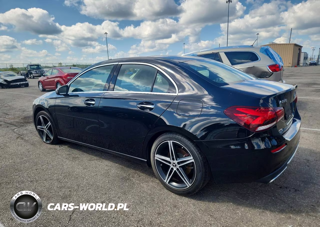 2019 Mercedes-Benz A 220 4Matic VIN:WDD3G4FB4KW018130 - 2