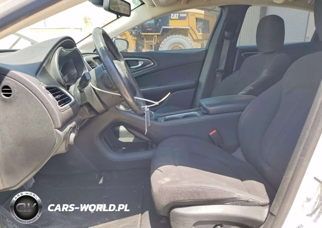2015 Chrysler 200 Limited VIN:1C3CCCAB2FN662233 - 7