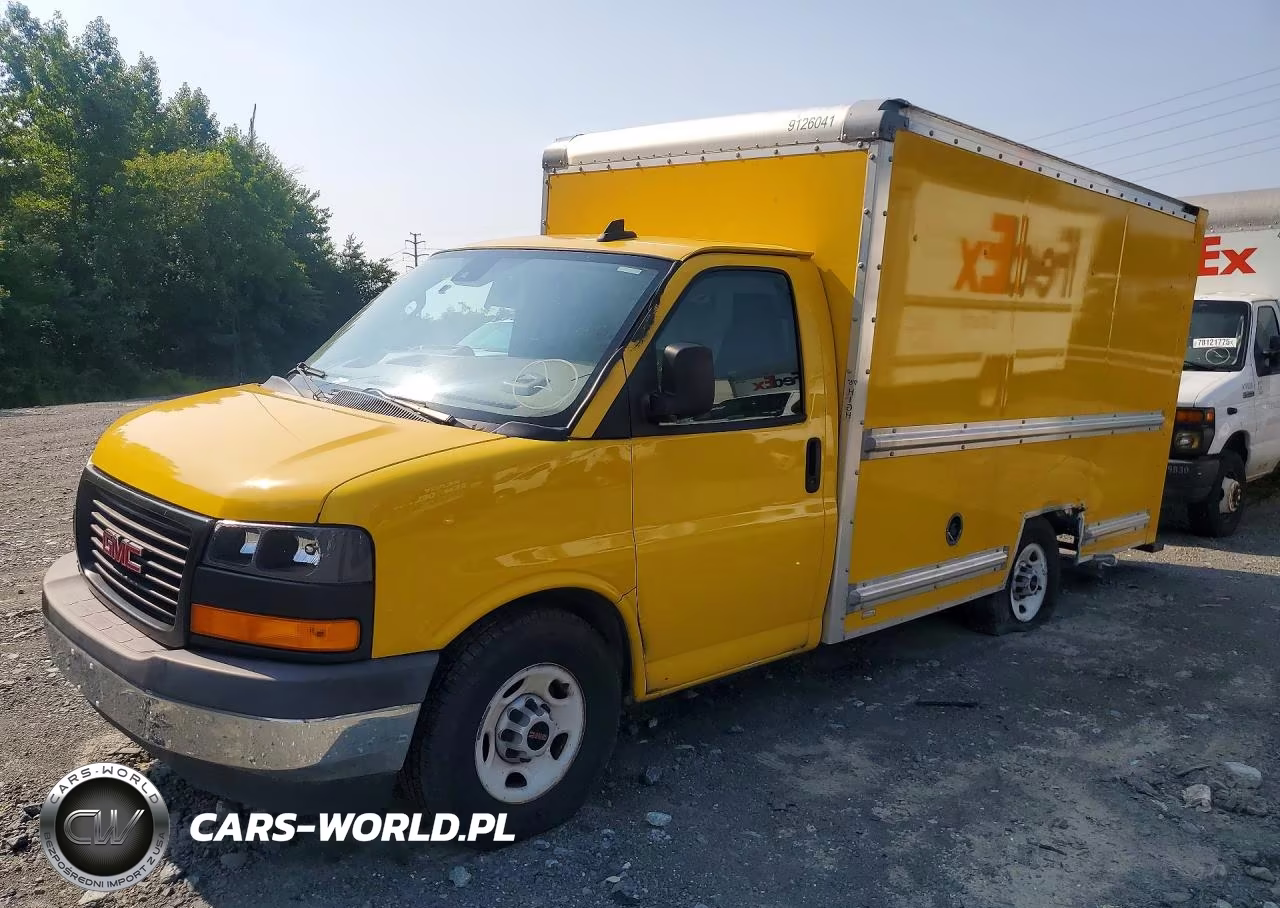 2022 GMC Savana Cut