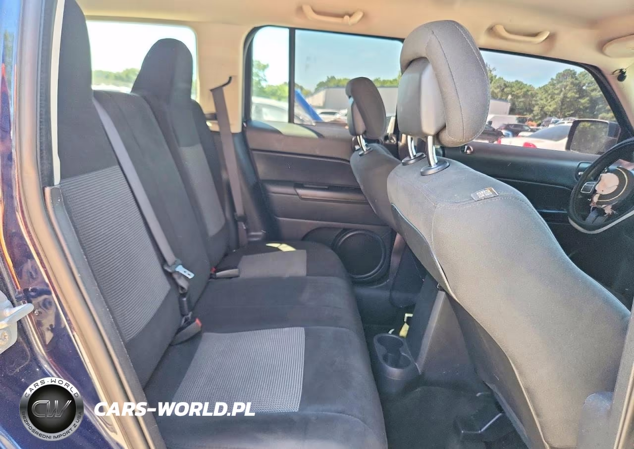 2016 Jeep Patriot Sport VIN:1C4NJPBB1GD732201 - 10