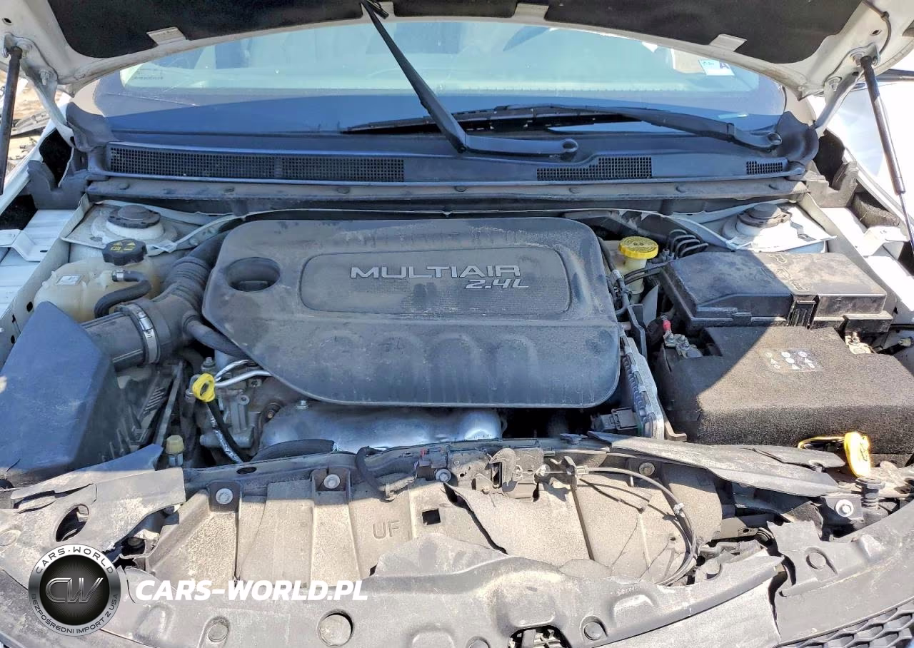 2015 Chrysler 200 C VIN:1C3CCCCB4FN500360 - 11