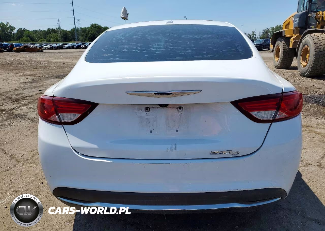 2015 Chrysler 200 C VIN:1C3CCCCB4FN500360 - 6