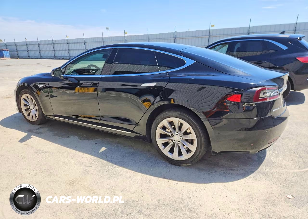 2016 Tesla Model S VIN:5YJSA1E16GF152907 - 2