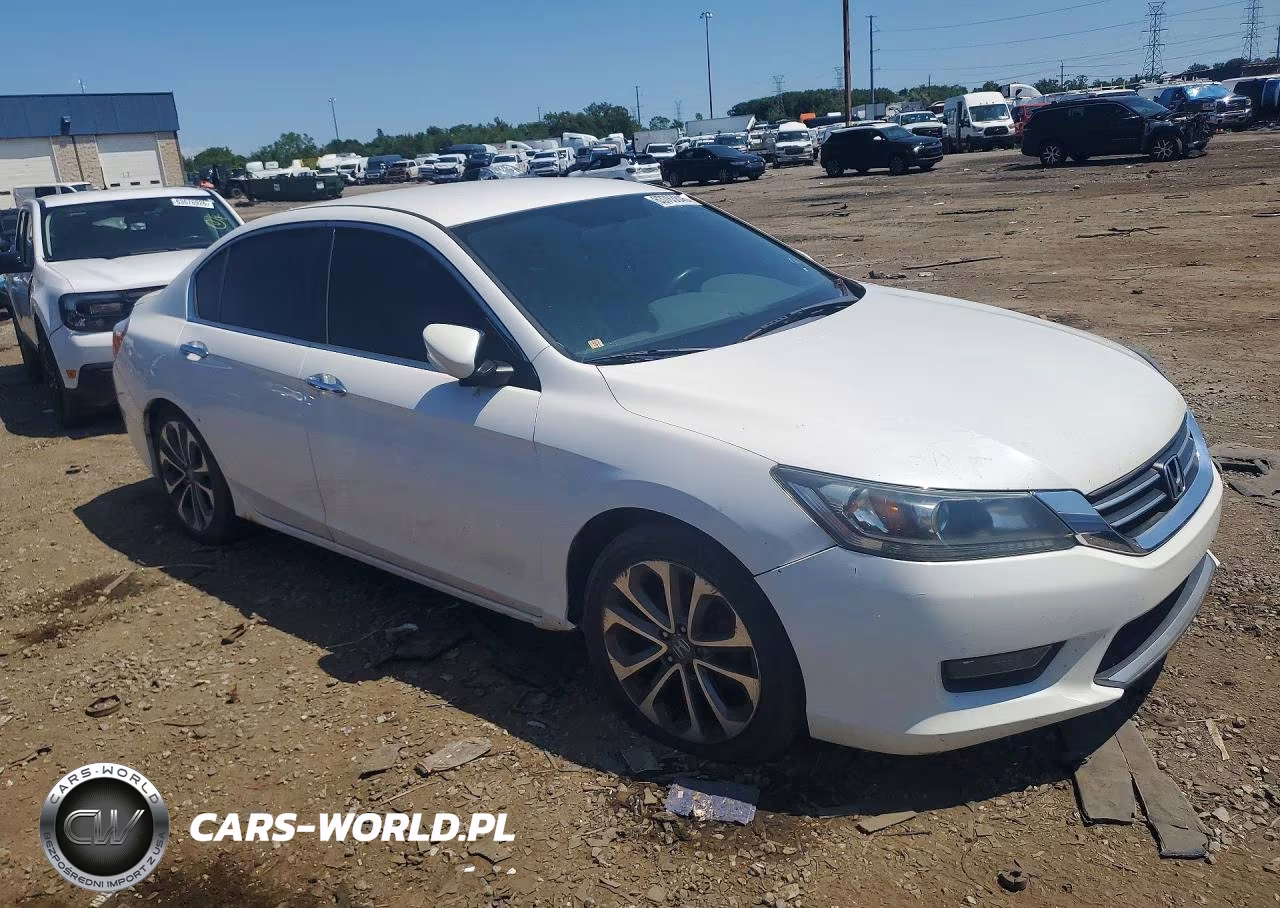 2015 Honda Accord Sport VIN:1HGCR2F51FA151175 - 4
