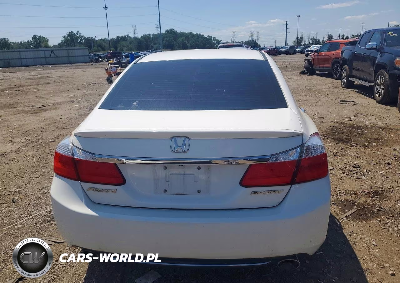 2015 Honda Accord Sport VIN:1HGCR2F51FA151175 - 6