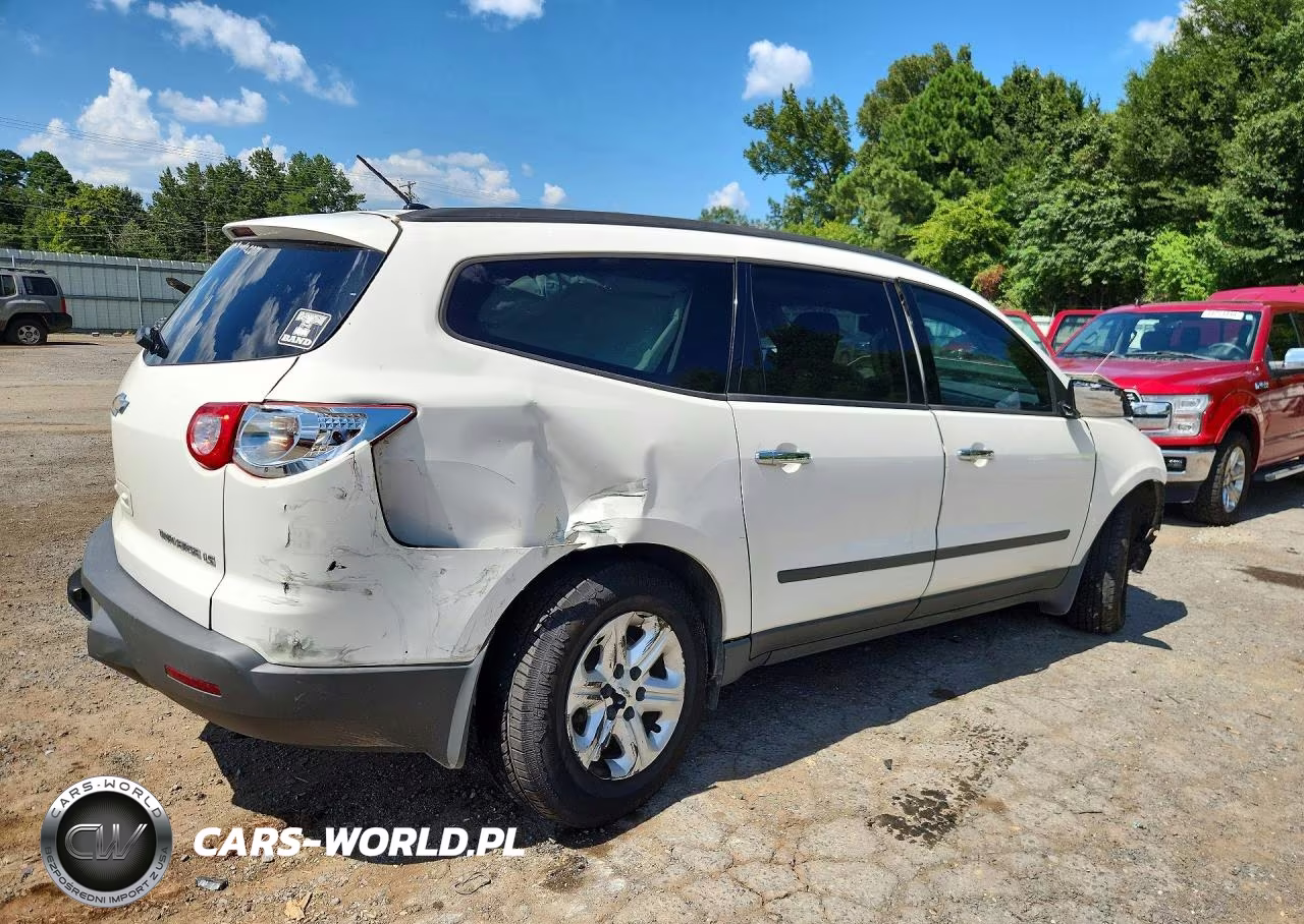 2012 Chevrolet Traverse Ls VIN:1GNKREED5CJ407938 - 3
