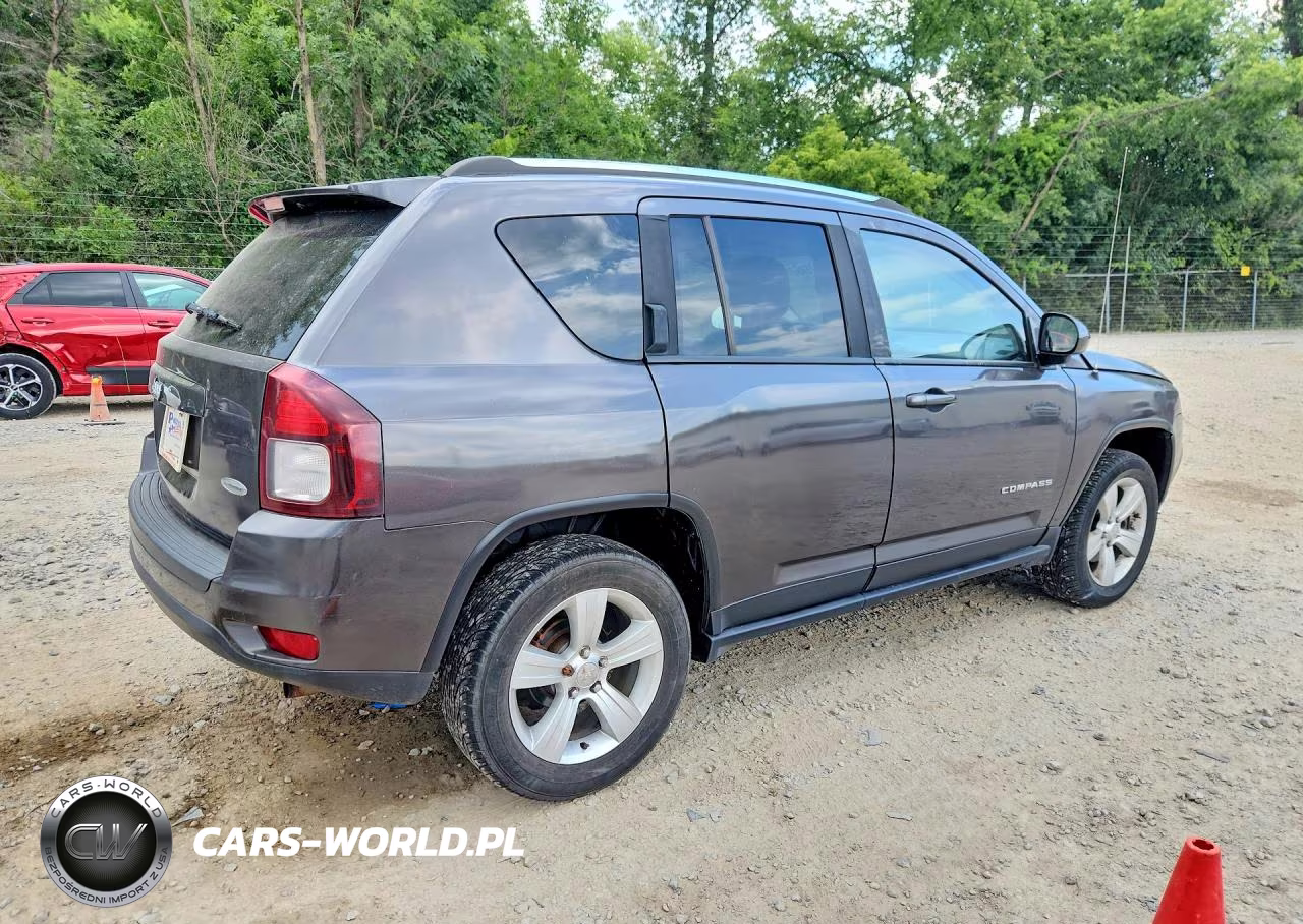 2015 Jeep Compass Latitude VIN:1C4NJDEBXFD145021 - 3
