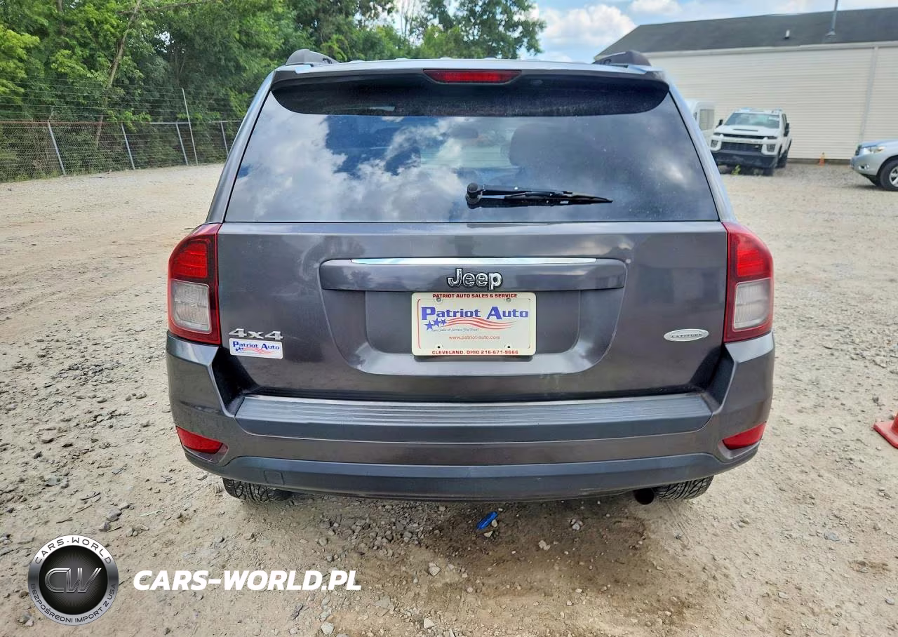 2015 Jeep Compass Latitude VIN:1C4NJDEBXFD145021 - 6