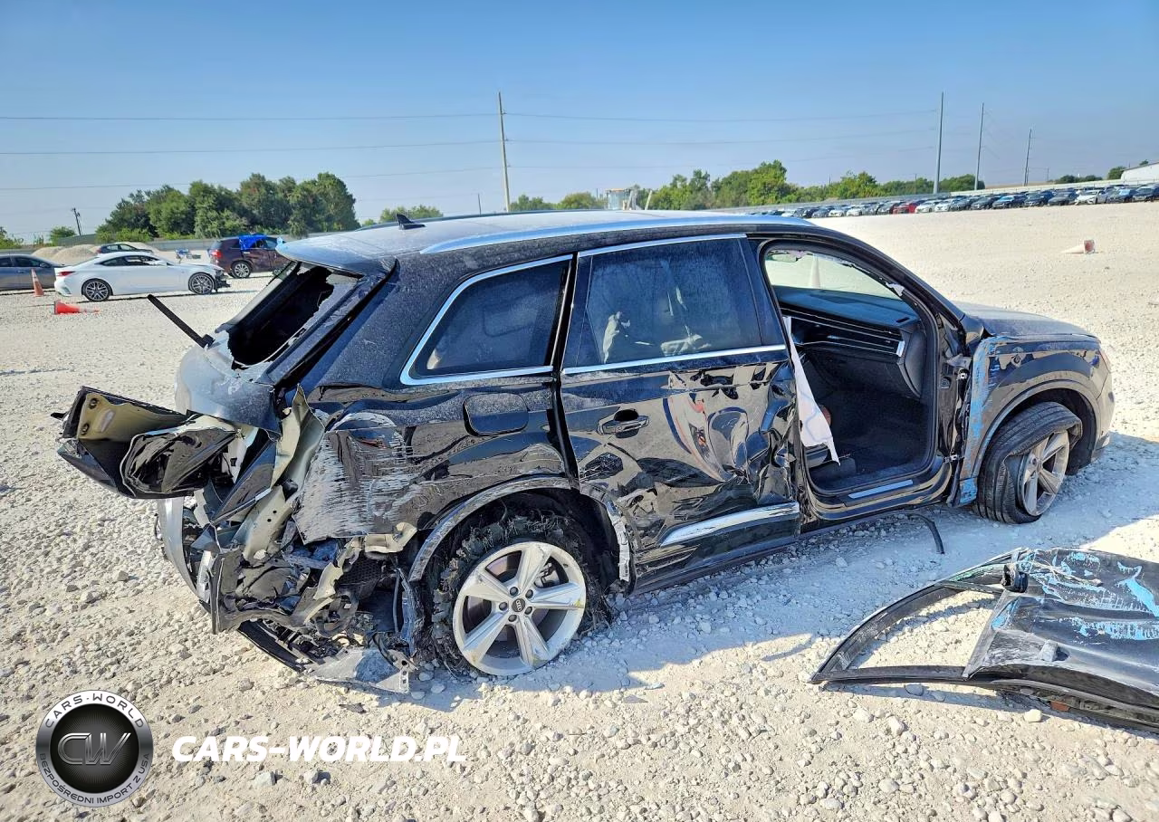 2021 Audi Q7 Premium VIN:WA1AXAF77MD021897 - 3