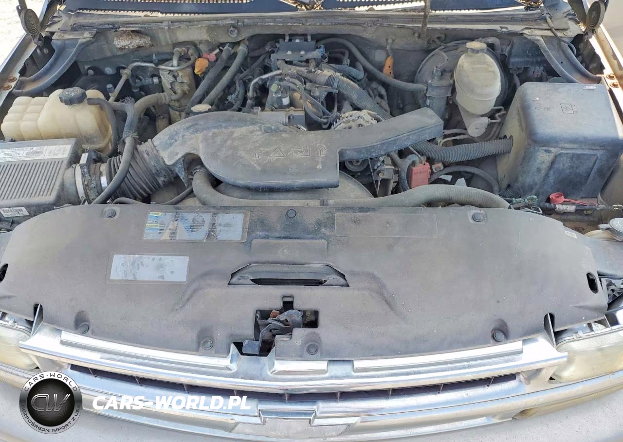2003 Chevrolet Suburban C1500 VIN:3GNEC16Z53G205958 - 12