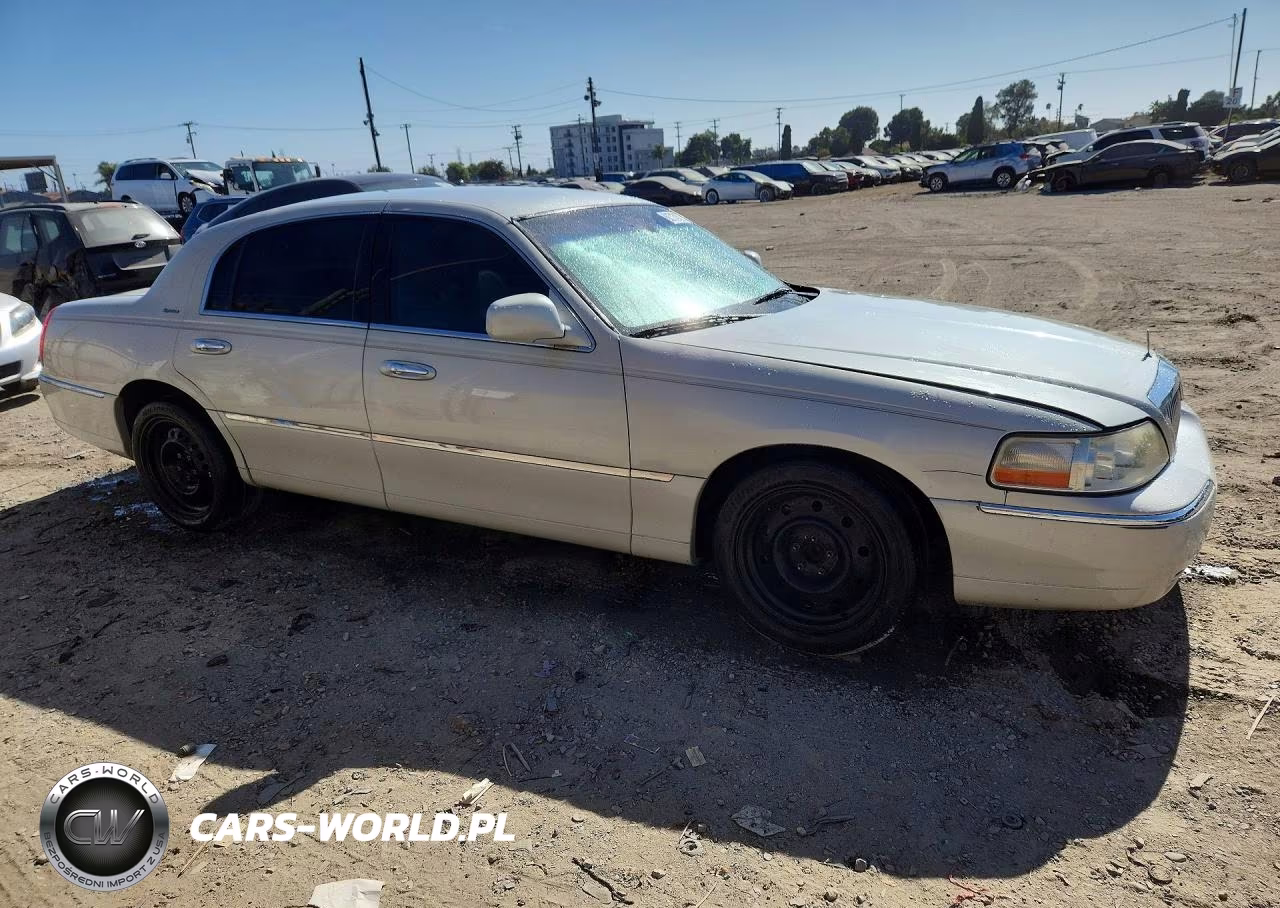 2006 Lincoln Town Car Signature VIN:1LNHM81W76Y634503 - 4