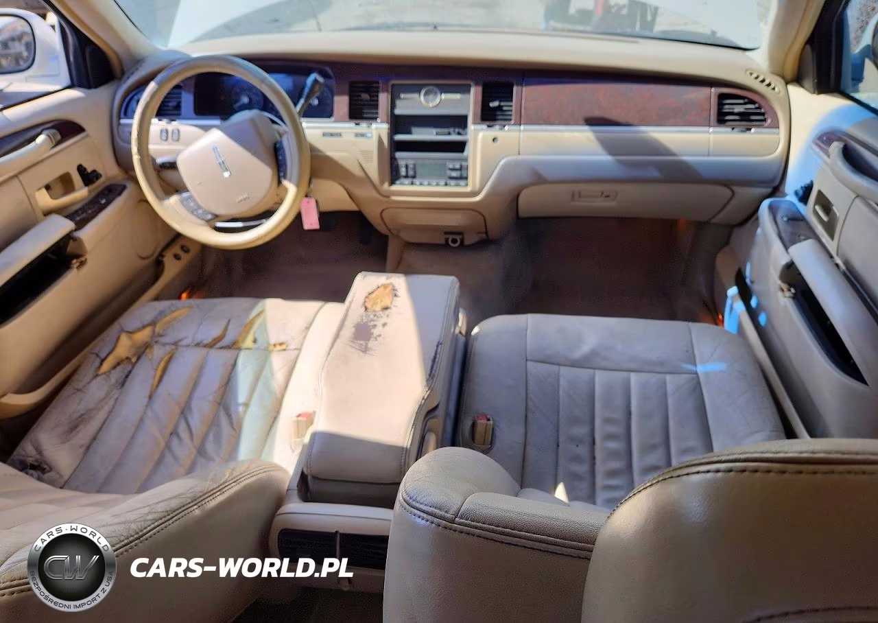 2006 Lincoln Town Car Signature VIN:1LNHM81W76Y634503 - 8