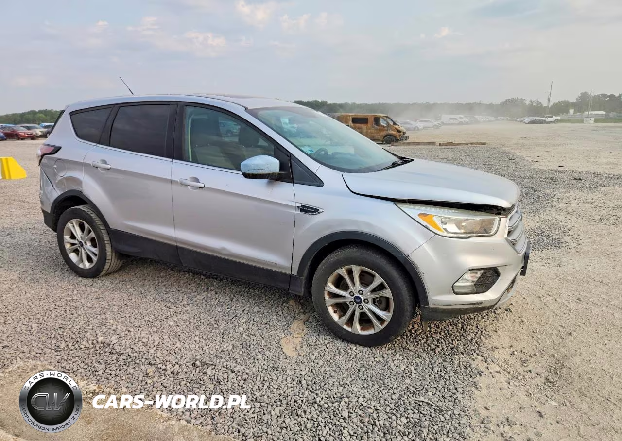2017 Ford Escape Se VIN:1FMCU9G93HUB67432 - 4