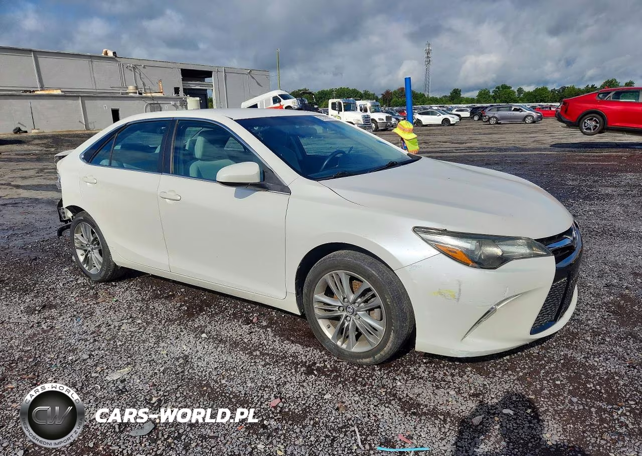 2016 Toyota Camry Se VIN:4T1BF1FK4GU236140 - 4