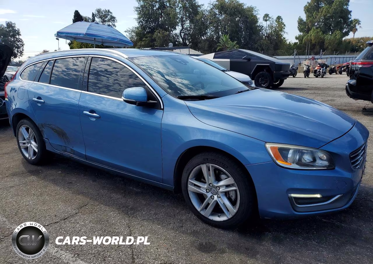 2015 Volvo V60 Premier VIN:YV1612SB5F1190957 - 4