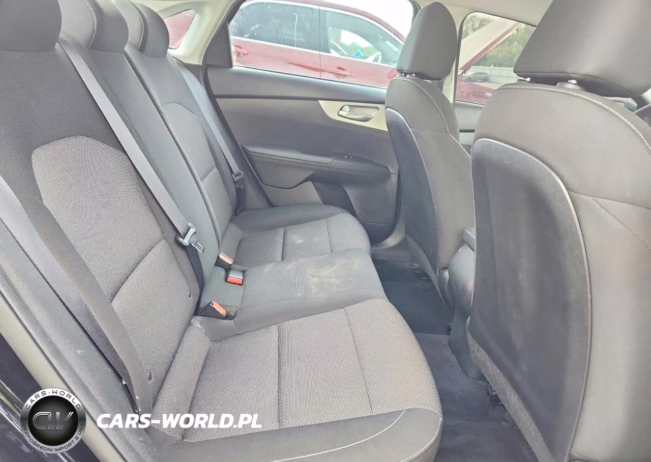 2022 Kia Forte Lxs VIN:3KPF24ADXNE503868 - 10