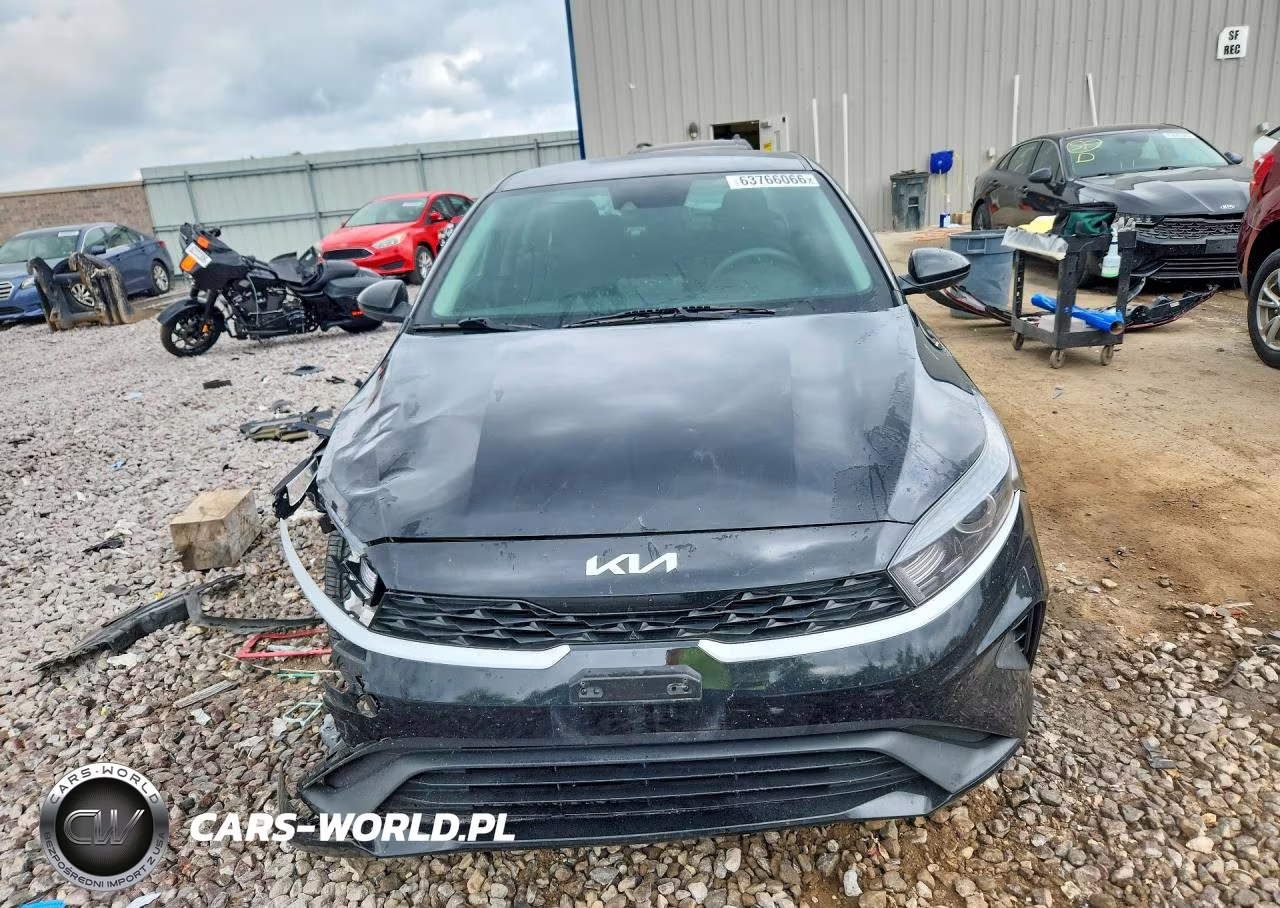 2022 Kia Forte Lxs VIN:3KPF24ADXNE503868 - 5