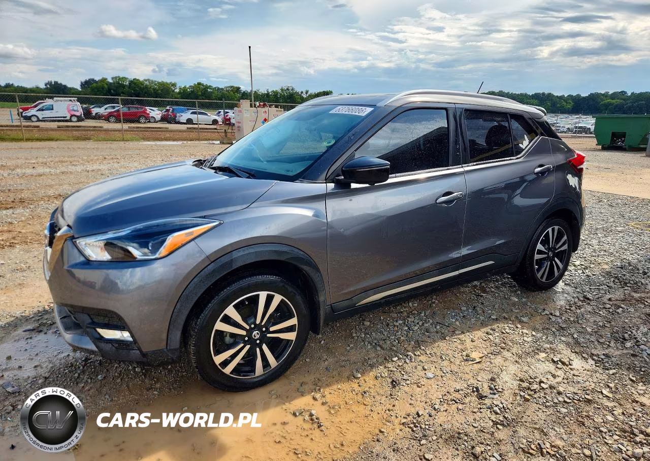 2019 Nissan Kicks Sr VIN:3N1CP5CU0KL521104 - 1