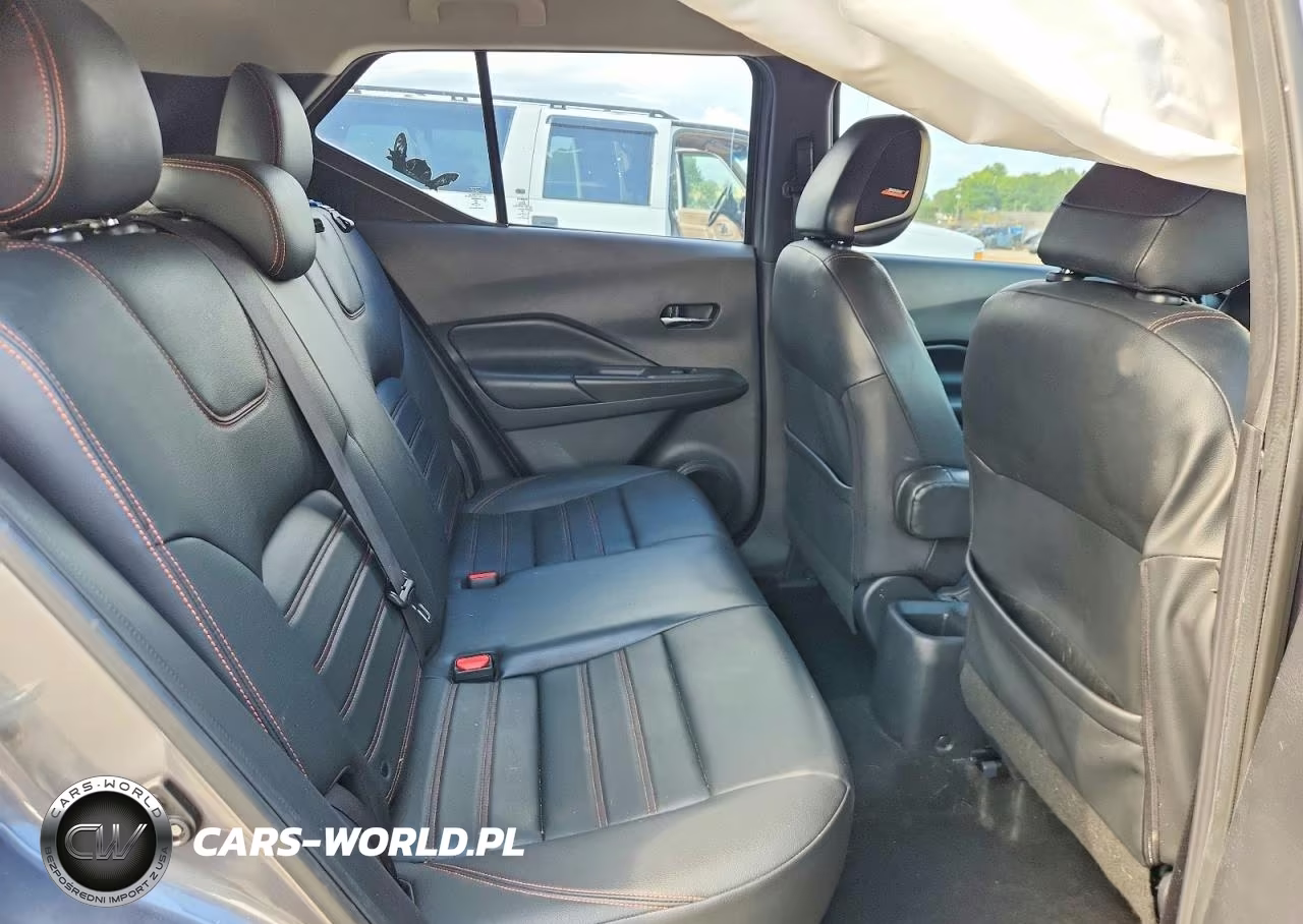 2019 Nissan Kicks Sr VIN:3N1CP5CU0KL521104 - 11