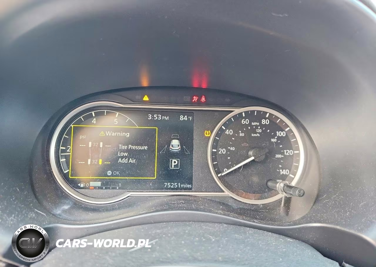 2019 Nissan Kicks Sr VIN:3N1CP5CU0KL521104 - 9