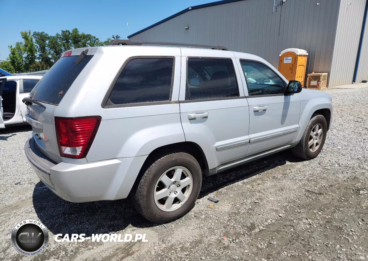 2010 Jeep Grand Cherokee Laredo VIN:1J4PR4GKXAC106128 - 3