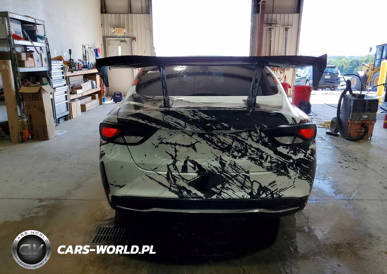 2015 Chrysler 200 C VIN:1C3CCCCBXFN525201 - 6