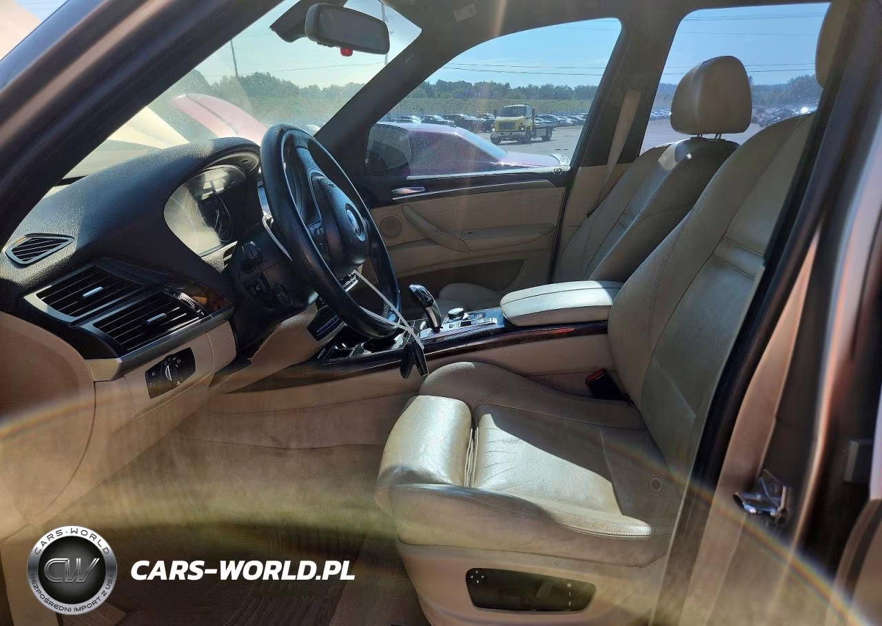2007 BMW X5 4.8I VIN:4USFE835X7LZ37071 - 7
