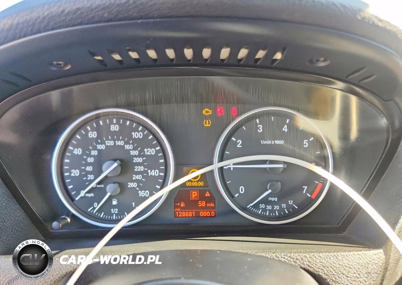 2007 BMW X5 4.8I VIN:4USFE835X7LZ37071 - 9