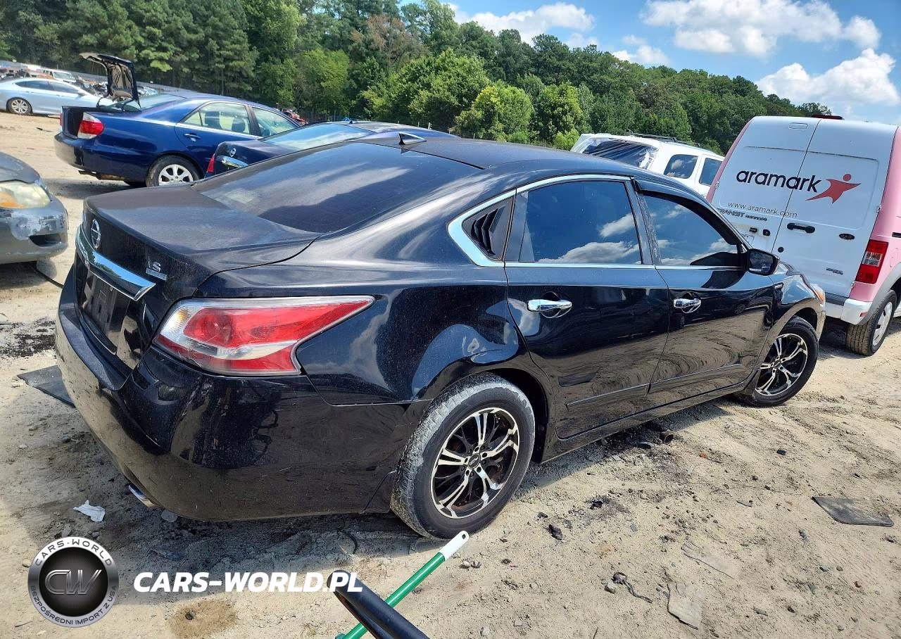 2015 Nissan Altima 2.5 S VIN:1N4AL3AP1FC480569 - 3