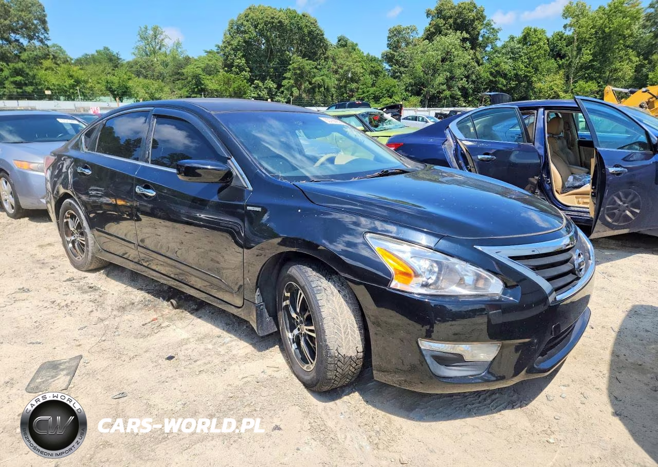 2015 Nissan Altima 2.5 S VIN:1N4AL3AP1FC480569 - 4
