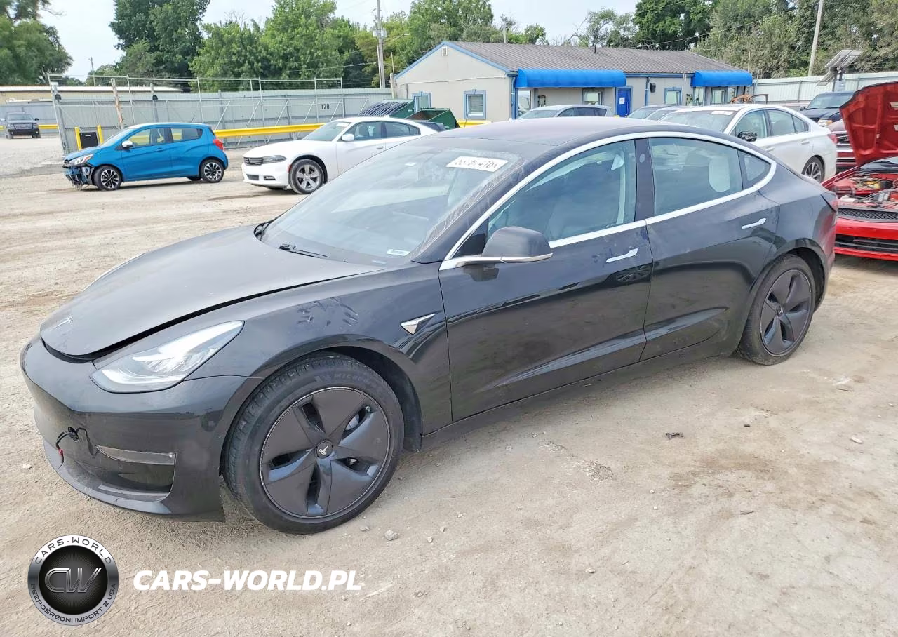 2018 Tesla Model 3 – zdjęcie 1 z 12
