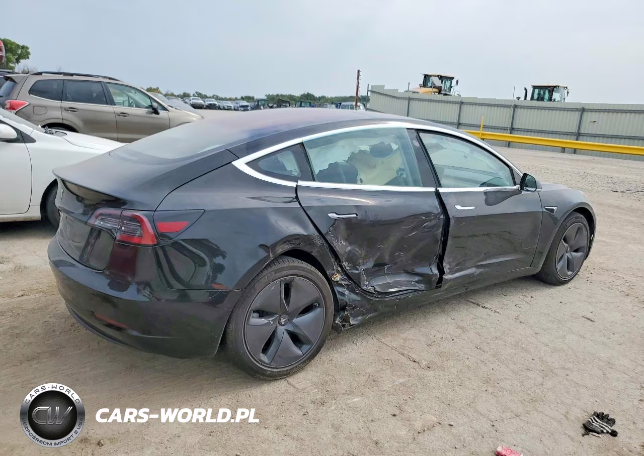 2018 Tesla Model 3 VIN:5YJ3E1EA2JF053839 - 3