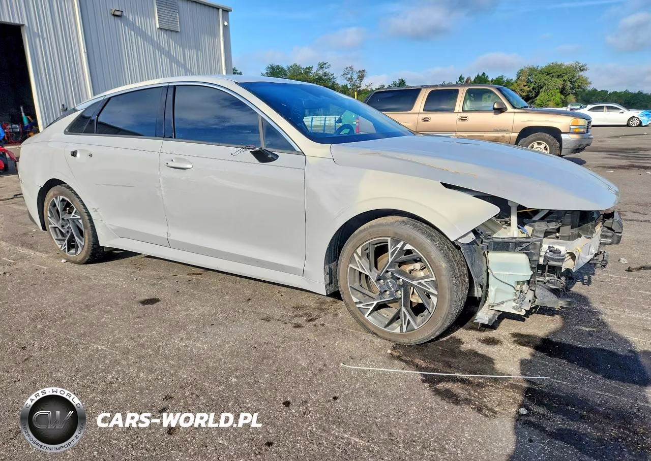 2025 Kia K5 Gt Line VIN:KNAG64J78S5270662 - 4