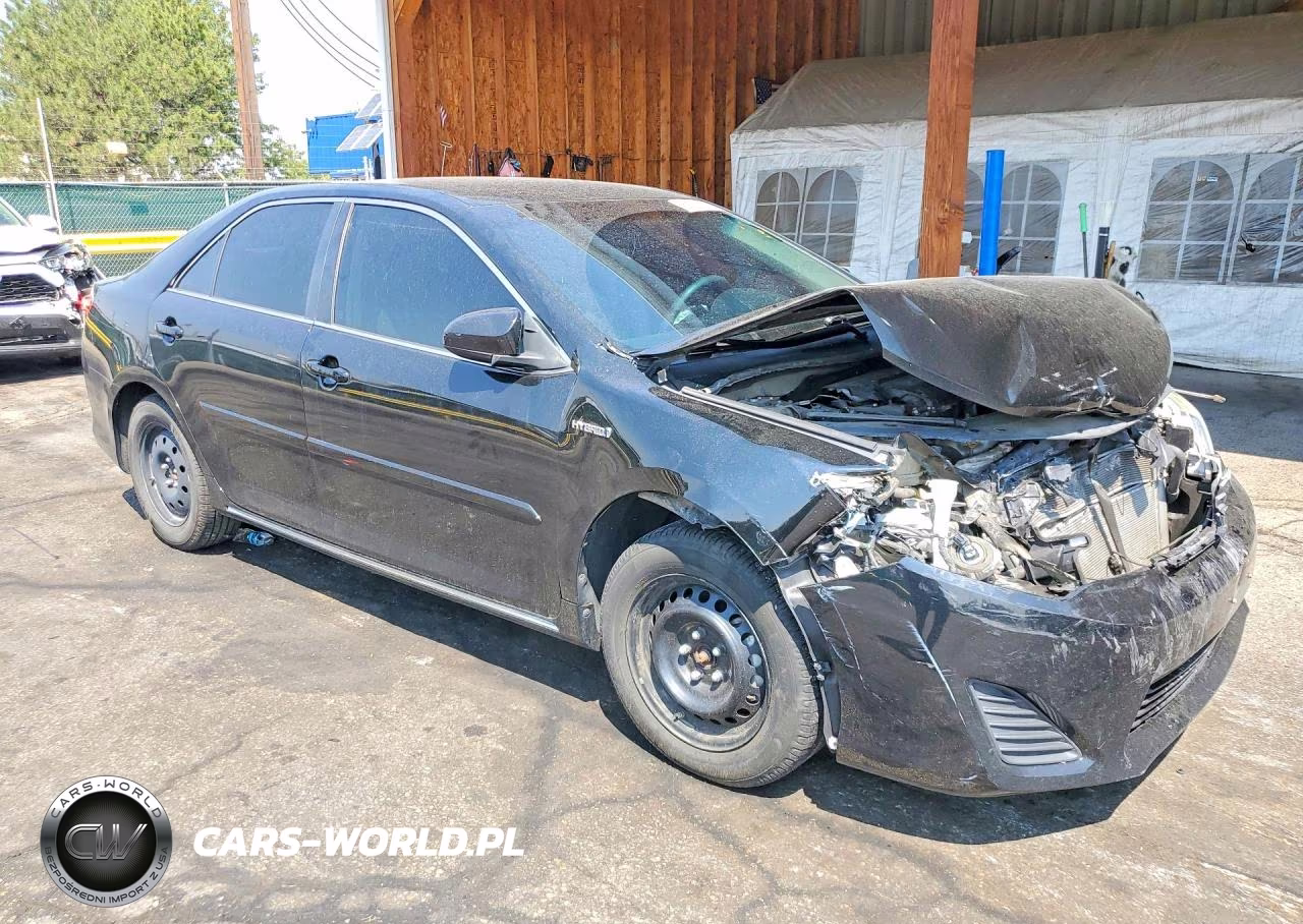 2013 Toyota Camry Hybrid Le VIN:4T1BD1FK0DU067185 - 4