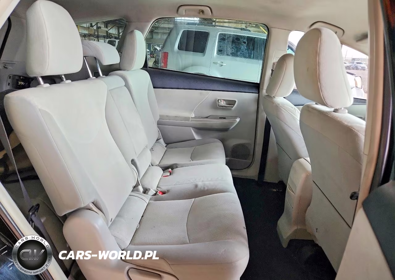 2012 Toyota Prius V Three VIN:JTDZN3EU6C3033481 - 10