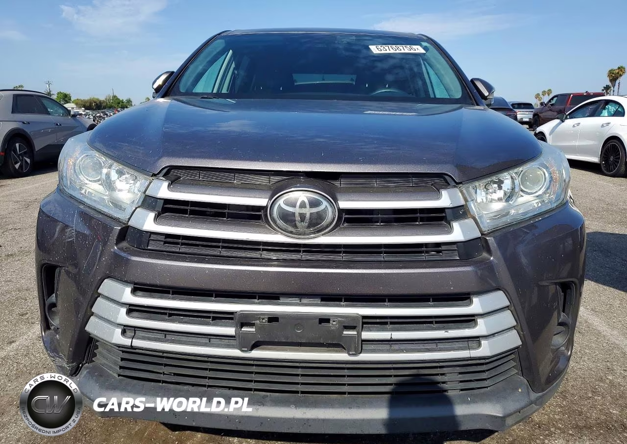 2019 Toyota Highlander Le VIN:5TDZARFH0KS048040 - 5