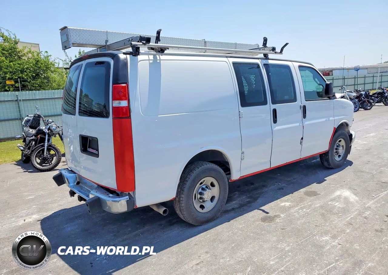 2020 Chevrolet Express VIN:1GCWGAFG4L1213449 - 3