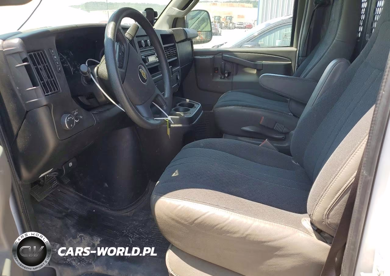 2020 Chevrolet Express VIN:1GCWGAFG4L1213449 - 7