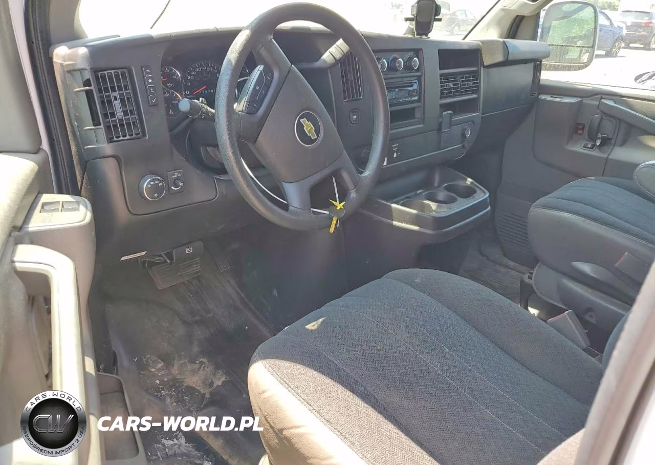 2020 Chevrolet Express VIN:1GCWGAFG4L1213449 - 8