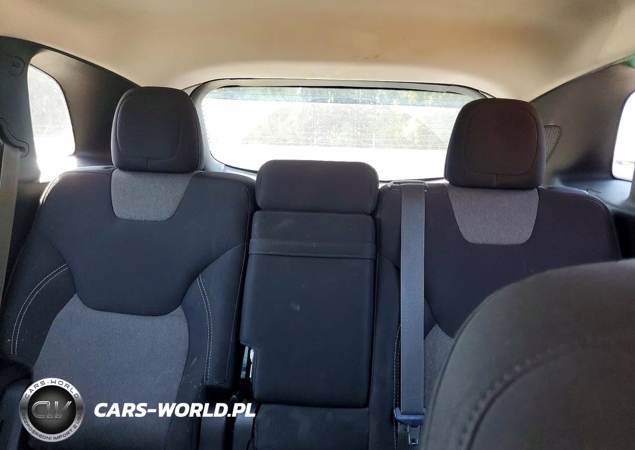 2014 Jeep Cherokee Sport VIN:1C4PJMAB5EW210245 - 10
