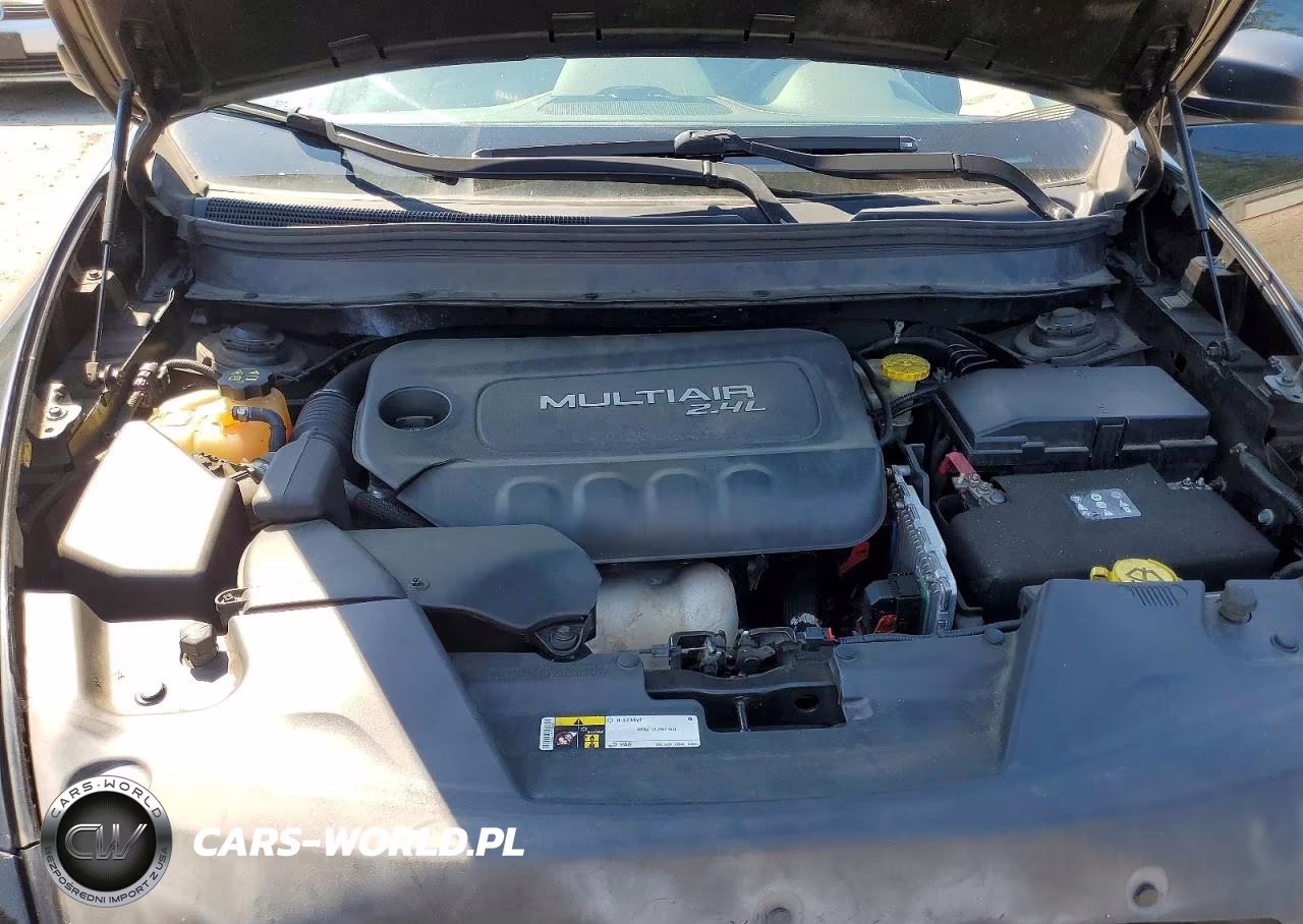 2014 Jeep Cherokee Sport VIN:1C4PJMAB5EW210245 - 12
