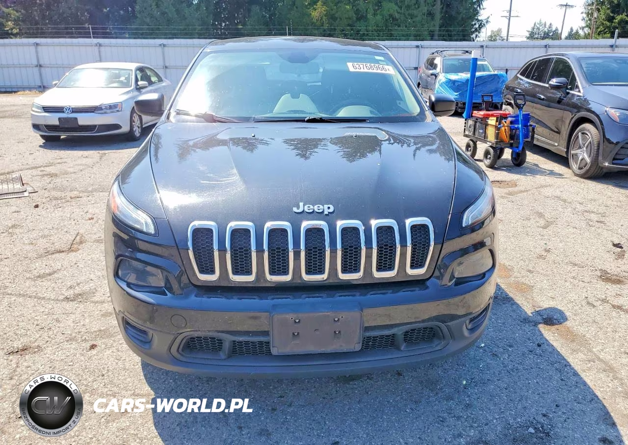 2014 Jeep Cherokee Sport VIN:1C4PJMAB5EW210245 - 5