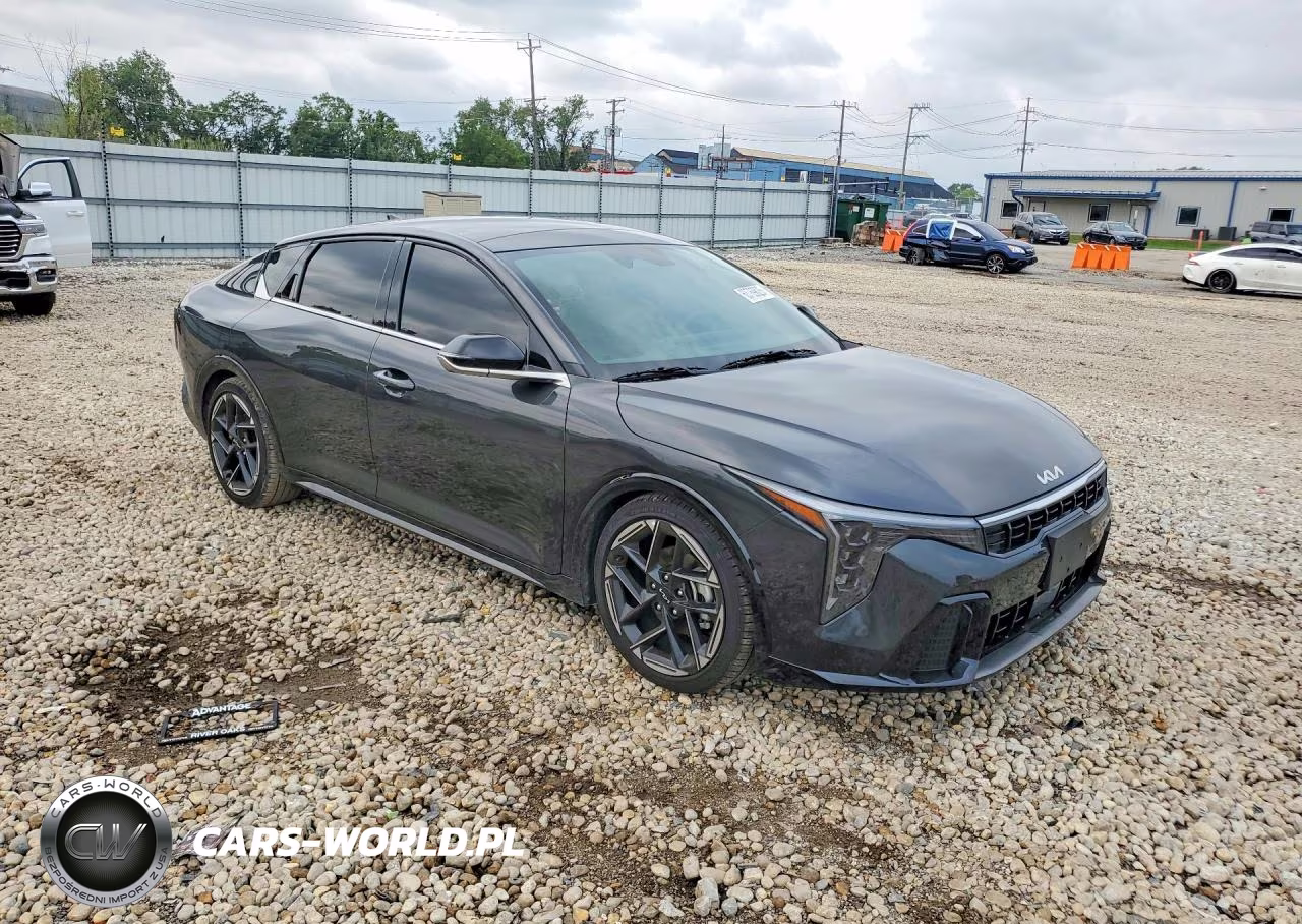 2025 Kia K4 Gt Line VIN:3KPFW4DE2SE251456 - 4