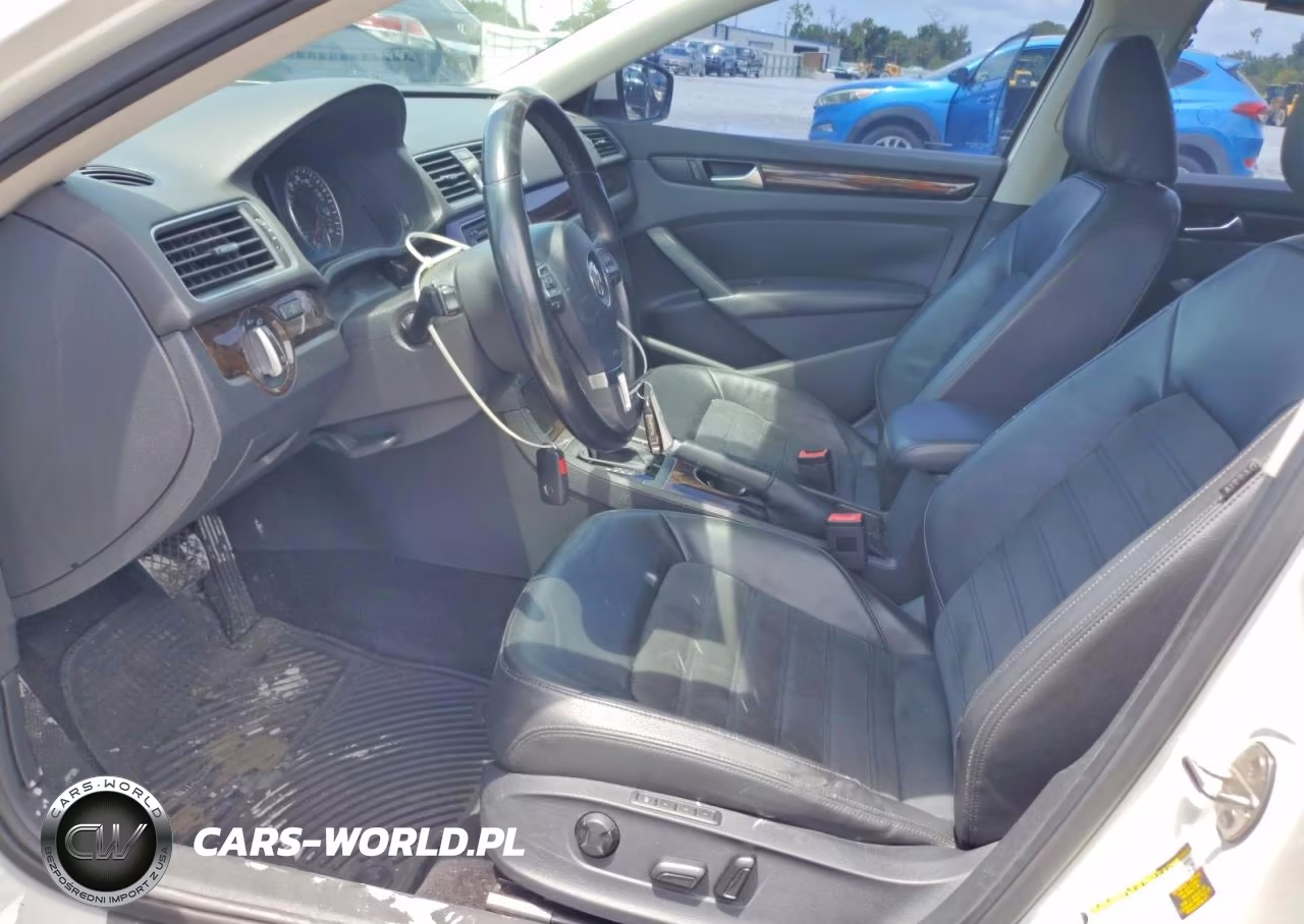 2015 Volkswagen Passat Sel VIN:1VWCV7A34FC029585 - 7