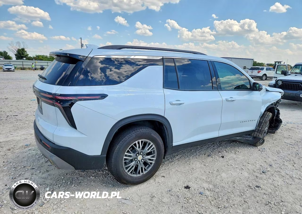 2026 Chevrolet Traverse Lt VIN:1GNERGKS4TJ210044 - 3