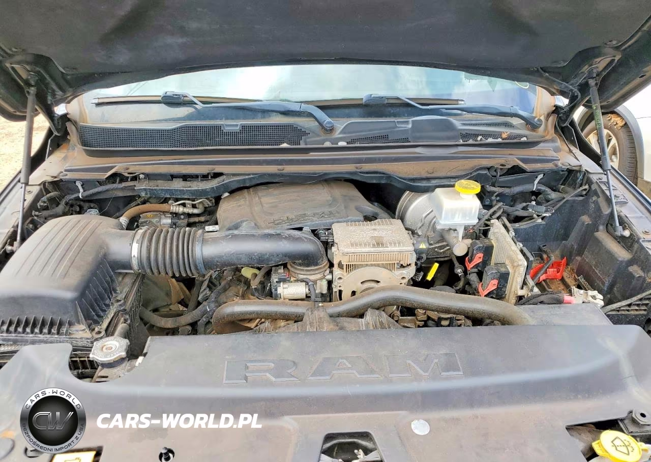 2020 Ram 1500 Laramie VIN:1C6SRFJT9LN208760 - 11